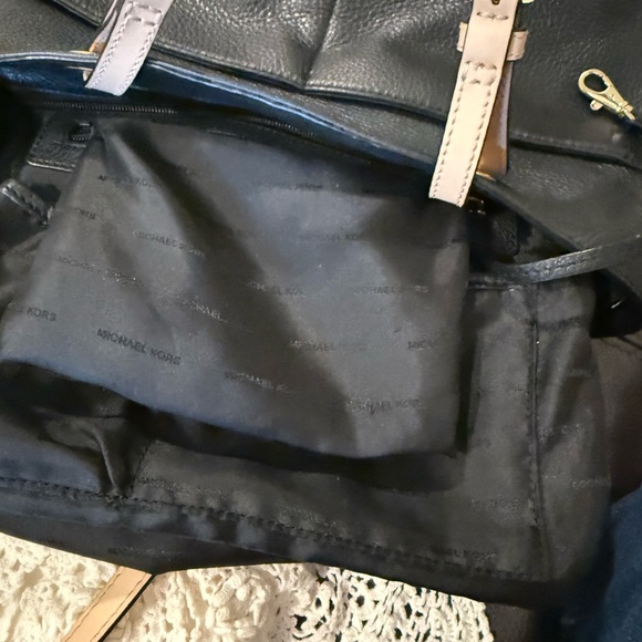 Michael Kors Black and Tan Shoulder Bag - Picture 7 of 10